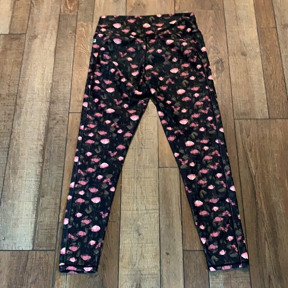 Fabletic sz M floral leggings - Picture 5 of 7